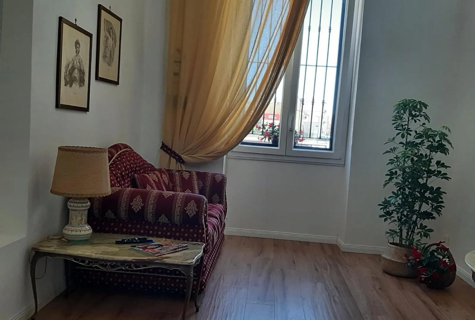 Aurora Center City - Rooms باليرمو 0*,